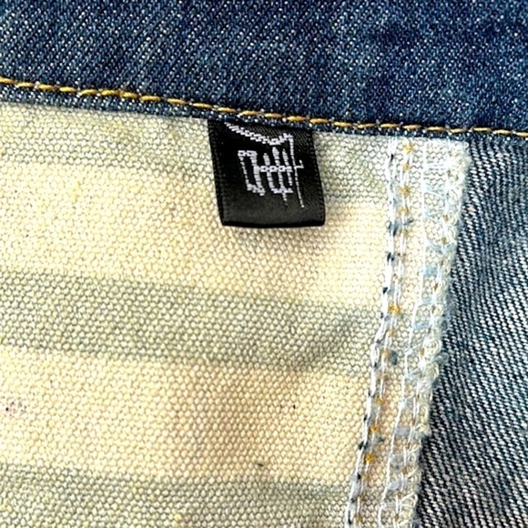 Women’s Camo Classic Fashion Stars & Stripes Distressed Denim Vest - Picture 8 of 8